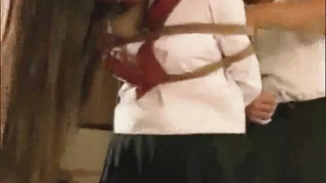 Yetişkin hiçbir kayıt Tıraş ederken seksi teal duş kapalı Conrad! pornocepten